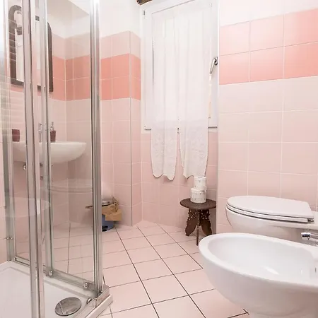 Diffuso Ca' Spiga 3* لاليو