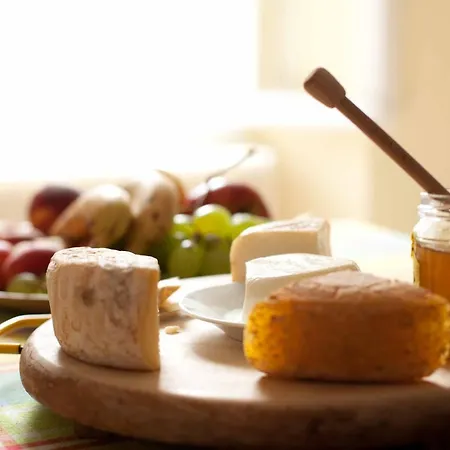 Bed & Breakfast Diffuso Ca' Spiga 3*